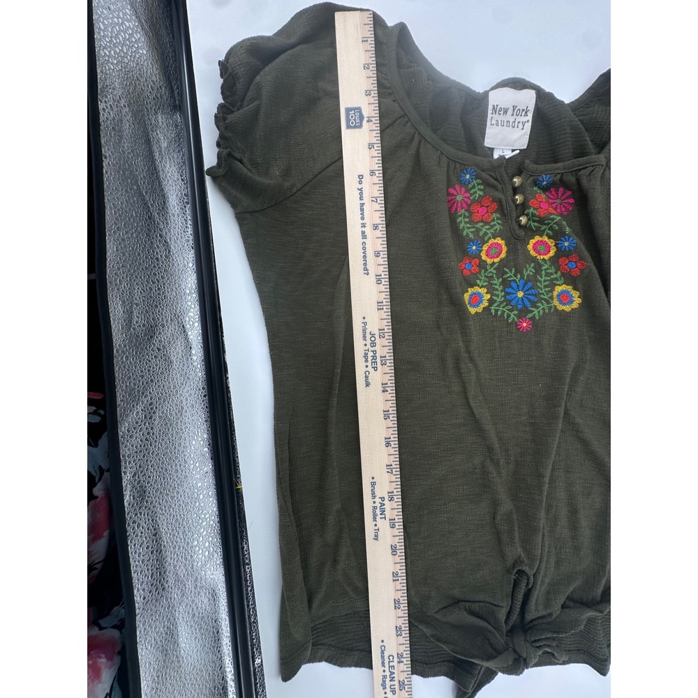 Womens Embroidered Floral Tie Front Top Green Boho Size L Festival Henley Style - Picture 6 of 11